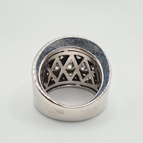 Bague 54 Bague en or blanc 18k 58 Facettes #4791