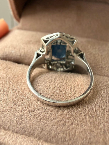 Bague 50 Bague Art déco en or blanc 18 carats, saphir australien et diamants 58 Facettes zozos