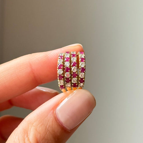 Bague 48 Bague de harem - Or jaune 18 carats, rubis et diamants, XXe siècle 58 Facettes
