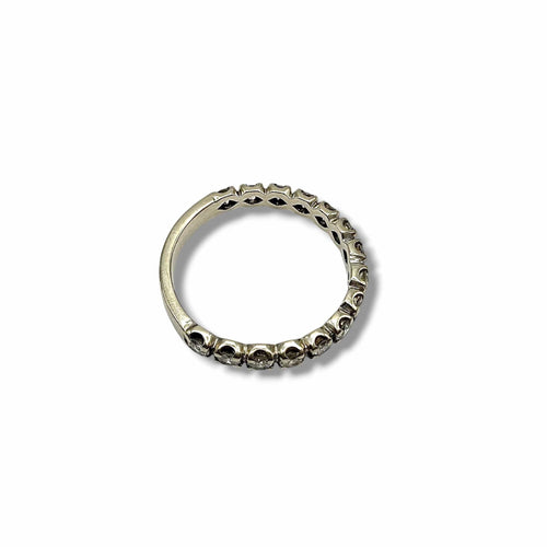 Bague 58 Bague demi-alliance en or blanc 18 carats, 15 diamants, années 1990 58 Facettes