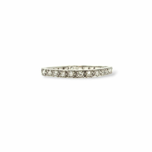 Bague 50 Alliance américaine coussin en or blanc 18 carats avec diamants, années 1990 58 Facettes