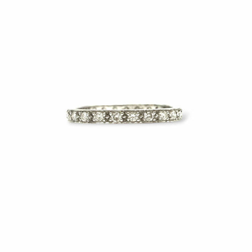 Bague 50 Alliance américaine coussin en or blanc 18 carats avec diamants, années 1990 58 Facettes
