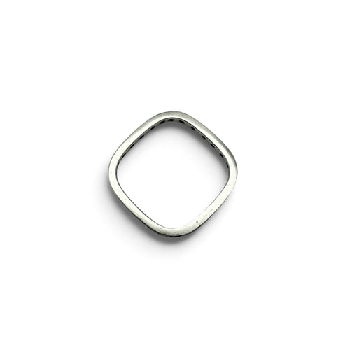 Bague 50 Alliance américaine coussin en or blanc 18 carats avec diamants, années 1990 58 Facettes