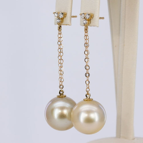 Boucles d'oreilles Golden Lumière - Boucles d’oreilles en or jaune 14k, perles et diamants 58 Facettes E0068