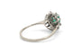 Bague 51 Bague des années 70 en or blanc 18 carats, émeraude et diamants taille brillant 58 Facettes 23758