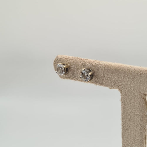 Boucles d'oreilles Boucles d’oreilles en or blanc 18k avec diamants 58 Facettes #4915