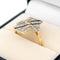 Bague 54 Bague Art déco rectangulaire en or jaune et blanc 14k, diamants et saphirs 58 Facettes 39757C88308E4D9A8A49537BA9C59308