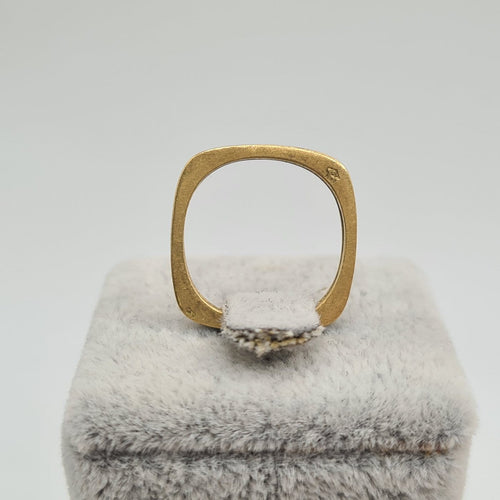 Bague carrée en or jaune 18k 58 Facettes #5043