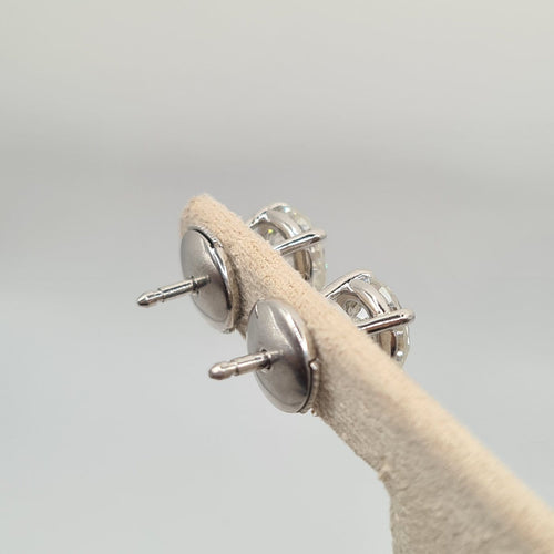 Boucles d’oreilles en or blanc avec diamants naturels 58 Facettes #5047