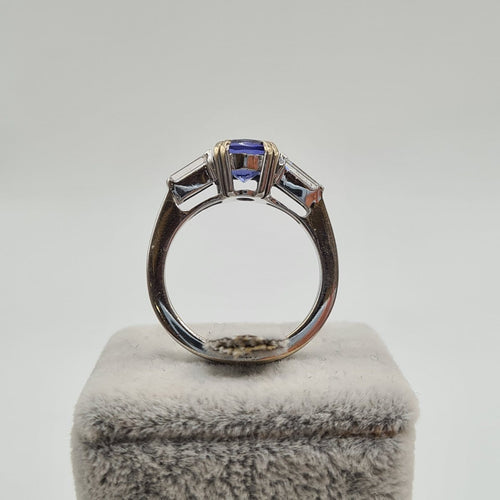 Bague en or blanc 18k avec tanzanite 58 Facettes #BT7