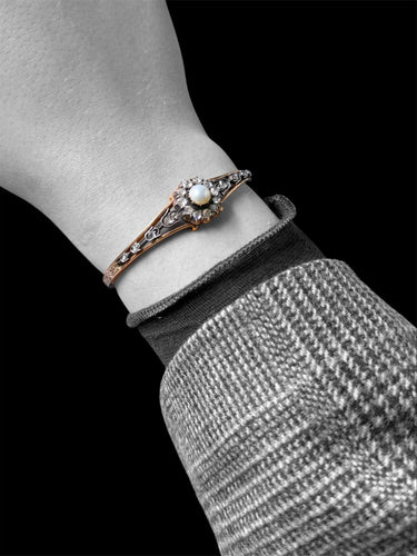 Bracelet viennois avec perle et diamants, fin du XIXe siècle 58 Facettes