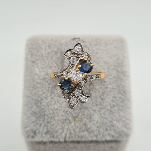 Bague en or jaune 18k avec diamants et saphir 58 Facettes #4469