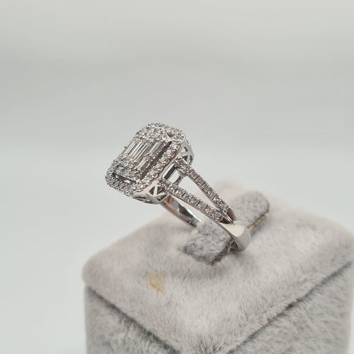 Bague en or blanc 18k avec diamants 58 Facettes #BT41