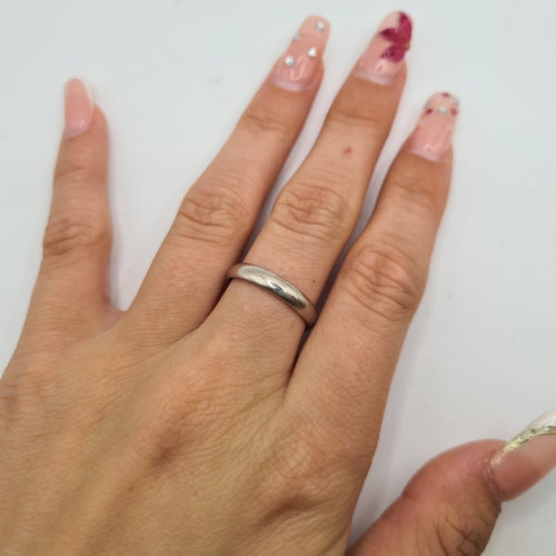 Bague alliance en or blanc 18 carats 58 Facettes #BT15