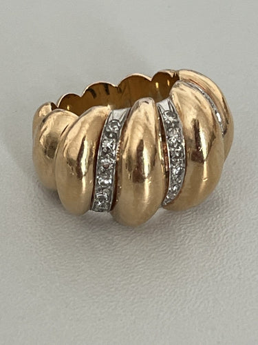 Bague 49 Bague godronnée en or jaune et gris 18k avec diamants 58 Facettes LOT 6776