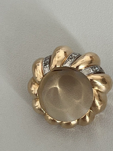 Bague 49 Bague godronnée en or jaune et gris 18k avec diamants 58 Facettes LOT 6776