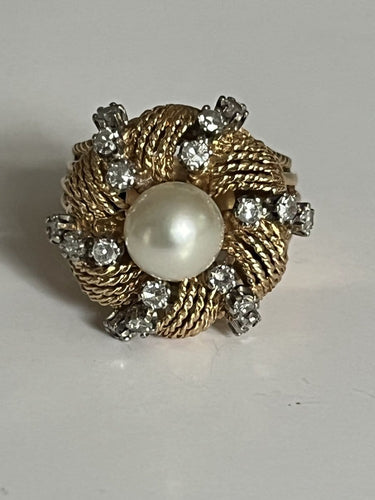 Bague 53 Bague dôme en or jaune 18k, diamants naturels et perle Akoya 58 Facettes LOT 6872