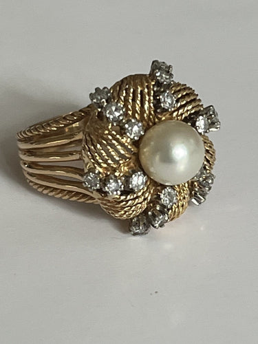 Bague 53 Bague dôme en or jaune 18k, diamants naturels et perle Akoya 58 Facettes LOT 6872