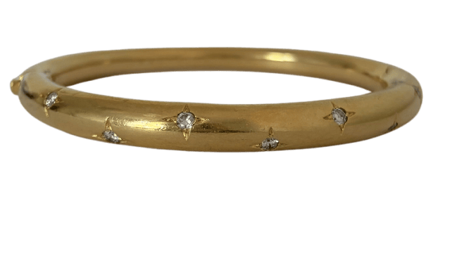 Bracelet Chaumet - Bracelet jonc ouvrant en or jaune 18k et diamants 58 Facettes LOT 7829