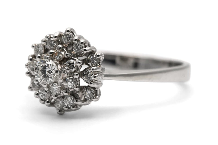 Bague 61 Bague des années 70 en or blanc 18 carats et diamants taille brillant 58 Facettes 24102