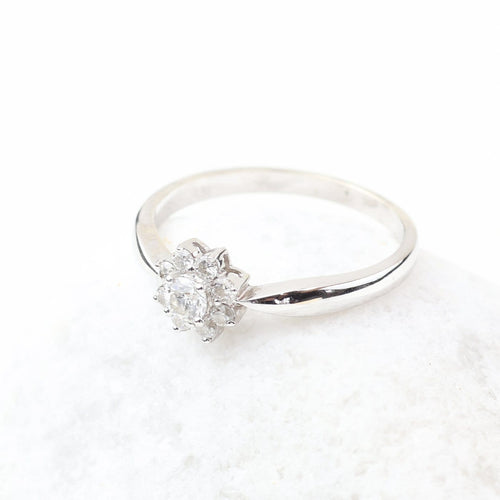 Bague 53 Bague rosette en or blanc 18 carats et diamants, 0,31 ct 58 Facettes 2B-ÑÑ