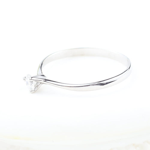 Bague 50 Bague solitaire en or blanc 18 carats avec diamant de 0,12 ct 58 Facettes 2B-TT