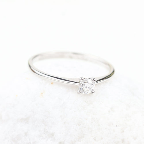 Bague 53 Bague solitaire en or blanc 18 carats avec diamant de 0,15 ct 58 Facettes 2B-RR