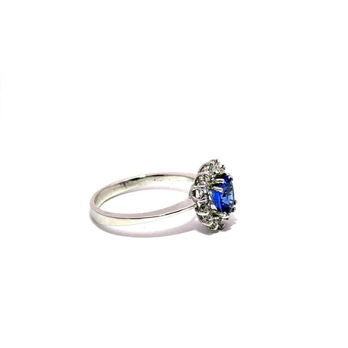 Bague 55 Bague en or blanc 750 avec saphir et halo de diamants 58 Facettes 50555