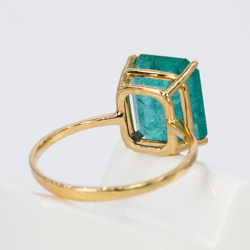Bague 60 Bague solitaire en or jaune 18k avec émeraude naturelle de 5,80 ct 58 Facettes R0013