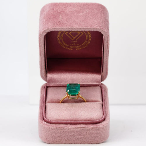 Bague 60 Bague solitaire en or jaune 18k avec émeraude naturelle de 5,80 ct 58 Facettes R0013