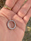 Bague 51.5 Alliance américaine en or gris 18 carats et rubis 58 Facettes 199