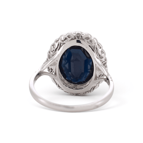Bague 53 Bague Art déco pompadour en platine, saphir naturel et diamants taille rose, vers 1920 58 Facettes RI-1098