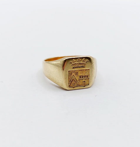 Bague 46.5 Chevalière ancienne en or 18k avec blason, couronne de marquis et sceau 58 Facettes A08054