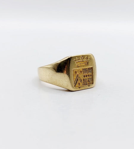 Bague 46.5 Chevalière ancienne en or 18k avec blason, couronne de marquis et sceau 58 Facettes A08054
