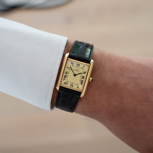 Montre Cartier - Montre Tank Must LM à cadran romain jaune citron 58 Facettes 583