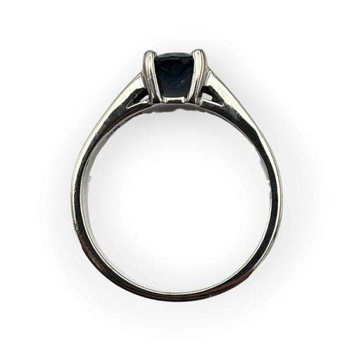 Bague 54 Bague solitaire en or blanc 750, saphir ovale et diamants 58 Facettes 149073223