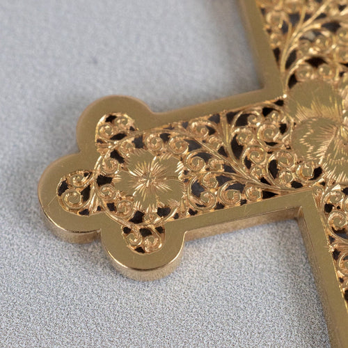 Pendentif Pendentif croix tréflée ajourée en or jaune 18 carats, 8 cm 58 Facettes