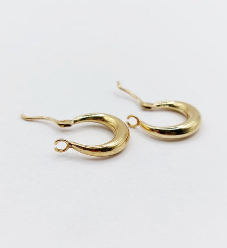 Boucles d'oreilles Créoles vintage en or 14k 58 Facettes A08127