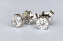 Boucles d'oreilles Boucles d’oreilles solitaires en or blanc 18 ct avec diamants 58 Facettes earrings