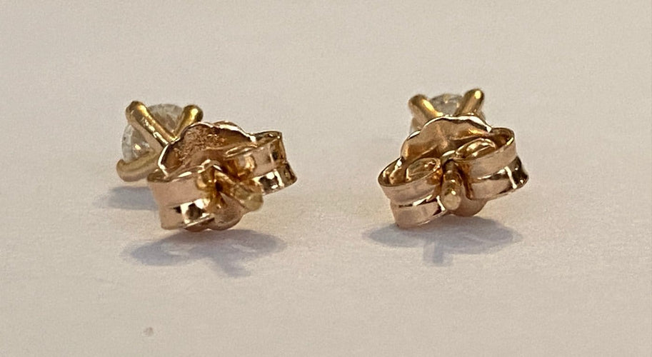 Boucles d'oreilles Boucles d’oreilles - Puces solitaires en or rose 18 carats avec diamants (0,39 ct) 58 Facettes earrings