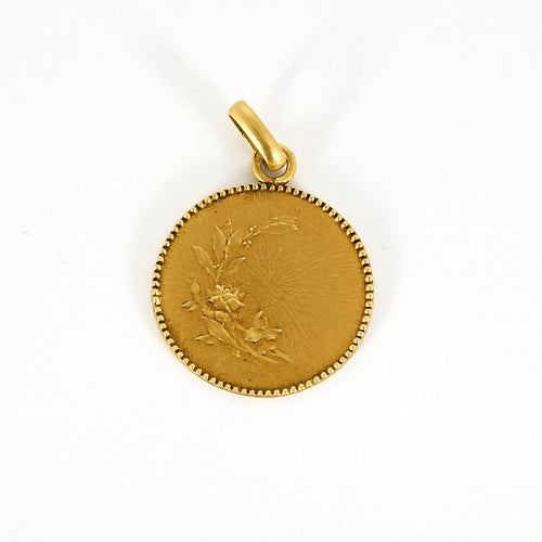 Pendentif Médaille florale ancienne en or jaune 18k à contour perlé 58 Facettes MédaillefloraleJ