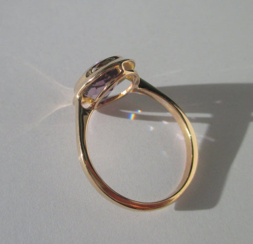 Bague 54 Bague cocktail en or rose 18 carats avec améthyste naturelle ovale 58 Facettes Bague