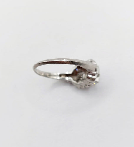 Bague 53 Bague tank Art déco en platine, diamant taille ancienne de 1,20 ct (vers 1930) 58 Facettes A08051