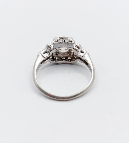 Bague 53 Bague tank Art déco en platine, diamant taille ancienne de 1,20 ct (vers 1930) 58 Facettes A08051