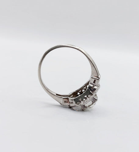 Bague 53 Bague tank Art déco en platine, diamant taille ancienne de 1,20 ct (vers 1930) 58 Facettes A08051