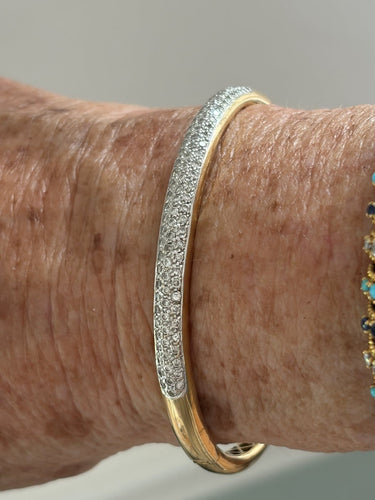 Bracelet Bracelet jonc articulé en or jaune 18k, pavé de diamants 58 Facettes LOT 7871