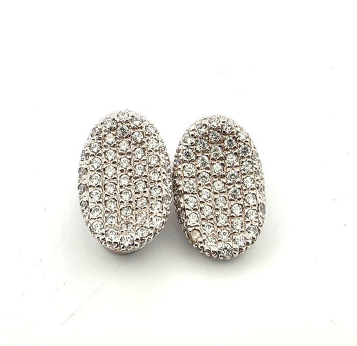 Boucles d’oreilles en or blanc 18 carats pavées de diamants 58 Facettes 1329 B OC