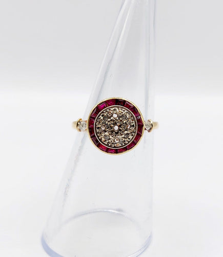 Bague 52 Bague cible Art déco en or 18k, diamant taille rose et rubis synthétiques calibrés 58 Facettes A07847