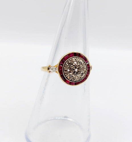 Bague 52 Bague cible Art déco en or 18k, diamant taille rose et rubis synthétiques calibrés 58 Facettes A07847