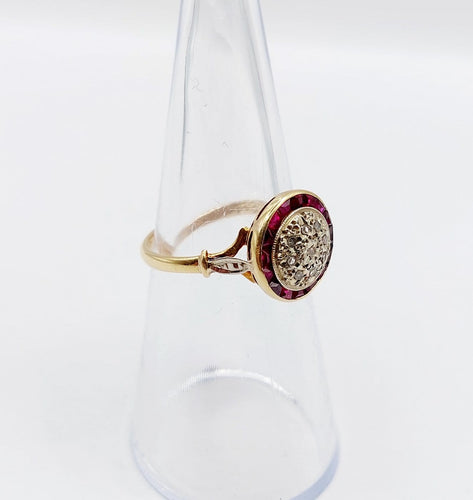Bague 52 Bague cible Art déco en or 18k, diamant taille rose et rubis synthétiques calibrés 58 Facettes A07847